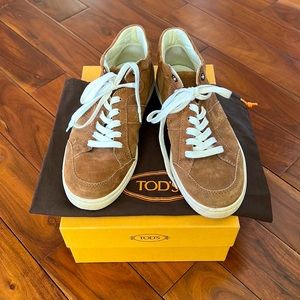 Tod’s Suede Sneakers. 37 size